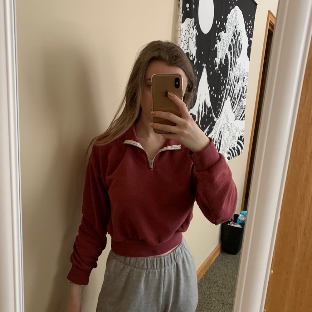 FOREVER 21 cropped half zip